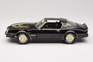 Pontiac Firebird Trans Am SE Smokey and the Bandit Joyride 1:18 33121 Metalas - nuotrauka 4 iš 8