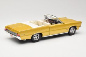 Pontiac GTO Hurst Edition Auksinis Maisto 1:18 531884 Metalas - nuotrauka 3 iš 8