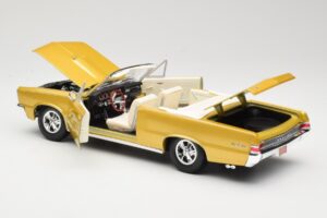 Pontiac GTO Hurst Edition Auksinis Maisto 1:18 531884 Metalas - nuotrauka 5 iš 8
