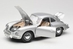 Porsche 356B Sidabrinis Bburago 1:18 3021-M1 Metalas - nuotrauka 2 iš 8