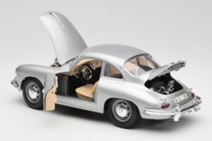 Porsche 356B Sidabrinis Bburago 1:18 3021-M1 Metalas - nuotrauka 5 iš 8