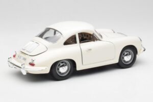 Porsche 356B Baltas Bburago 1:18 3021-M3 Metalas - nuotrauka 3 iš 8