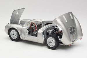 Porsche 550 A Spyder Sidabrinis Maisto 1:18 50314 Metalas - nuotrauka 5 iš 8