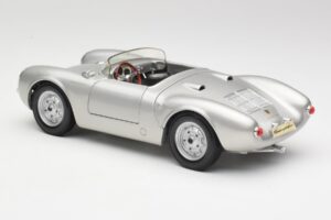 Porsche 550 A Spyder Sidabrinis Maisto 1:18 50314 Metalas - nuotrauka 7 iš 8