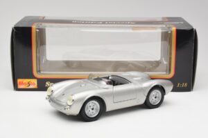 Porsche 550 A Spyder Sidabrinis Maisto 1:18 50314 Metalas - nuotrauka 8 iš 8