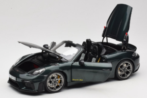 Porsche 718 Spyder RS Weissach Pack Forest Green Norev 1:18 187272 Metalas - nuotrauka 2 iš 8
