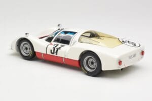 Porsche 906 K #37 V. Elford / B. Pon Porsche System 24 Hours of Le Mans 1967 Minichamps 1:18 100676137 Metalas - nuotrauka 7 iš 8
