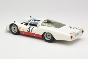 Porsche 906 LH #31 H. Herrmann / H. Linge Porsche System Engineering 24 Hours of Le Mans 1966 Minichamps 1:18 100666131 Metal - nuotrauka 7 iš 8