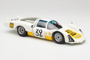 Porsche 906LH #32 Porsche System Engineering G. Schutz / P. De Klerk 24 Hours of Le Mans 1966 Minichamps 1:18 100666132 Metal - nuotrauka 6 iš 8