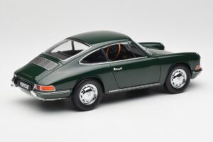 Porsche 911 901 Irish Žalias Kyosho 1:18 08969G Metalas - nuotrauka 3 iš 8