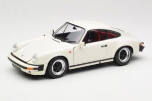 Porsche 911 930 Carrera 3.2 Grand Prix White Minichamps 1:18 100063024 Metalas