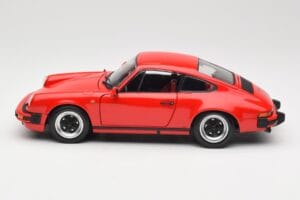 Porsche 911 930 Carrera 3.2 Guards Red Minichamps 1:18 100063021 Metalas - nuotrauka 4 iš 8