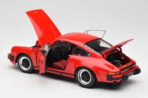 Porsche 911 930 Carrera 3.2 Guards Red Minichamps 1:18 100063021 Metalas - nuotrauka 5 iš 8