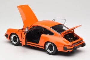 Porsche 911 930 Carrera 3.2 Signal Orange Minichamps 1:18 100063025 Metalas - nuotrauka 5 iš 8