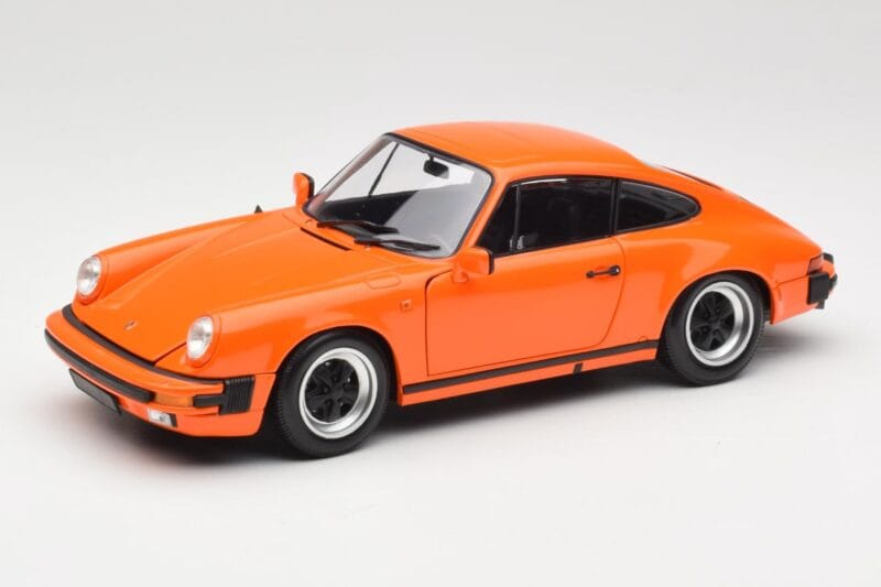Porsche 911 930 Carrera 3.2 Signal Orange Minichamps 1:18 100063025 Metalas