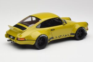 Porsche 911 930 RWB Classic Chaki GT Spirit 1:18 GT120 Derva - nuotrauka 2 iš 6