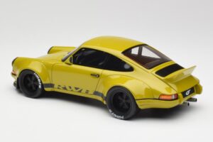 Porsche 911 930 RWB Classic Chaki GT Spirit 1:18 GT120 Derva - nuotrauka 5 iš 6
