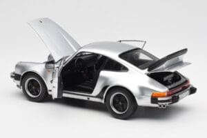 Porsche 911 930 Turbo 3.3 Sidabrinis Norev 1:18 187574 Metalas - nuotrauka 5 iš 8