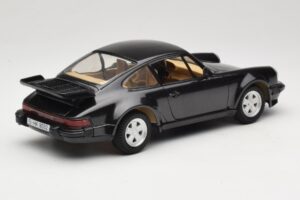 Porsche 911 930 Turbo Žalias Tonka 1:18 01677 Metalas - nuotrauka 3 iš 8