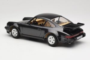 Porsche 911 930 Turbo Žalias Tonka 1:18 01677 Metalas - nuotrauka 7 iš 8