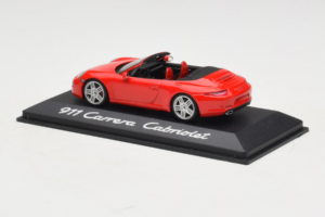 Porsche 911 991 Carrera Kabrioletas Raudonas Minichamps 1:43 WAP0200120C Metalas - nuotrauka 3 iš 4