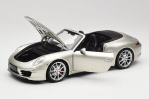 Porsche 911 991 Carrera S Kabrioletas GT Sidabrinis Metalinis Minichamps 1:18 100061030 Metalas - nuotrauka 2 iš 8