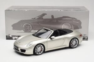 Porsche 911 991 Carrera S Kabrioletas GT Sidabrinis Metalinis Minichamps 1:18 100061030 Metalas - nuotrauka 8 iš 8