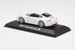 Porsche 911 991 Carrera S Baltas IAA Frankfurt 2011 Minichamps 1:43 WAX20100090 Metalas - nuotrauka 4 iš 5
