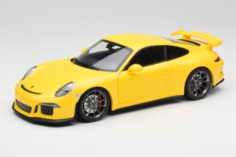 Porsche 911 991 GT3 Racing Geltona & Sidabriniai Ratai Minichamps 1:18 110062722 Metalas