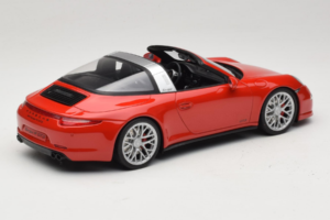 Porsche 911 991 Targa GTS Raudonas GT Spirit 1:18 GT718 Derva - nuotrauka 2 iš 6
