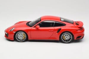 Porsche 911 991 Turbo S Guards Red Minichamps 1:18 110067122 Metalas - nuotrauka 4 iš 8