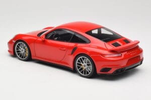 Porsche 911 991 Turbo S Guards Red Minichamps 1:18 110067122 Metalas - nuotrauka 7 iš 8