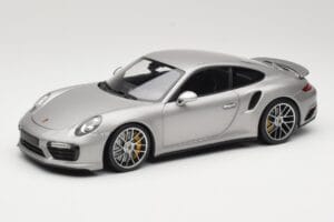 Porsche 911 991 Turbo S Sidabrinis Minichamps 1:18 113067126 Metalas