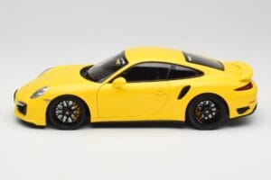 Porsche 911 991 Turbo S Geltonas Su Juodais Ratlankiais Minichamps 1:18 110062321 Metalas - nuotrauka 4 iš 8