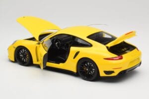 Porsche 911 991 Turbo S Geltonas Su Juodais Ratlankiais Minichamps 1:18 110062321 Metalas - nuotrauka 5 iš 8