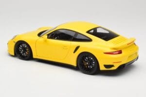 Porsche 911 991 Turbo S Geltonas Su Juodais Ratlankiais Minichamps 1:18 110062321 Metalas - nuotrauka 7 iš 8