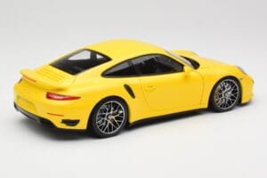 Porsche 911 991 Turbo S Geltonas Su Sidabriniais Ratlankiais Minichamps 1:18 110062322 Metalas - nuotrauka 3 iš 8