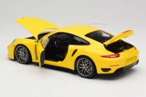 Porsche 911 991 Turbo S Geltonas Su Sidabriniais Ratlankiais Minichamps 1:18 110062322 Metalas - nuotrauka 7 iš 8