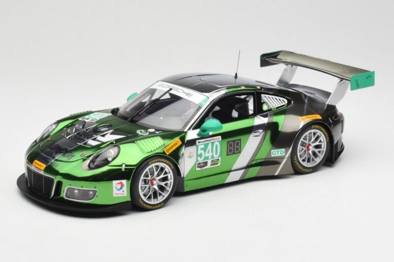 Porsche 911 991.1 GT3 R #540 Black Swan Racing P. Long / T. Pilgrim 24h Daytona 2016 Minichamps 1:18 155166540 Metalas