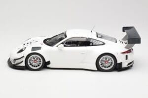 Porsche 911 991.1 GT3 R Baltas Su Sidabriniais Ratais Minichamps 1:18 153166000 Metalas - nuotrauka 3 iš 6