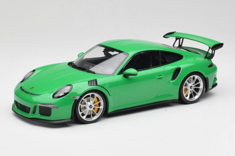 Porsche 911 991.1 GT3 RS Lizard Žalias & Sidabriniai Ratai Minichamps 1:18 153066229 Metalas