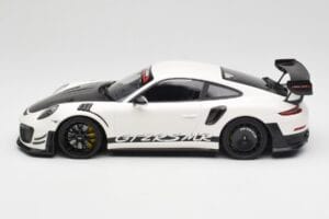 Porsche 911 991.2 GT2 RS Manthey Racing Baltas Minichamps 1:18 MR-911-GT3RS-1802-W Metalas - nuotrauka 3 iš 6