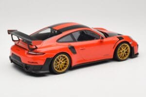 Porsche 911 991.2 GT2 RS Oranžinis Weissach Package Auksiniai Ratai Minichamps 1:18 155068305 Metalas - nuotrauka 2 iš 6
