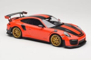 Porsche 911 991.2 GT2 RS Oranžinis Weissach Package Auksiniai Ratai Minichamps 1:18 155068305 Metalas - nuotrauka 4 iš 6