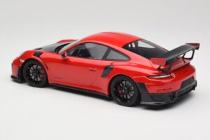 Porsche 911 GT2 RS 991.2 Raudonas Juodi Ratai Minichamps 1:18 155968307 Metalas - nuotrauka 5 iš 6