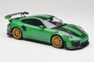Porsche 911 991.2 GT2 RS Weissach Package British Racing Žalias & Auksiniai Ratai Minichamps 1:18 153068318 Metalas - nuotrauka 4 iš 6