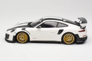 Porsche 911 991.2 GT2 RS Weissach Package Baltas Su Auksiniais Ratais Minichamps 1:18 153068308 Metalas - nuotrauka 3 iš 6