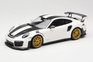Porsche 911 991.2 GT2 RS Weissach Package Baltas Su Auksiniais Ratais Minichamps 1:18 153068308 Metalas