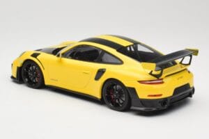 Porsche 911 991.2 GT2 RS Weissach Package Geltonas su Juodais Ratais Minichamps 1:18 155068311 Metalas - nuotrauka 5 iš 6