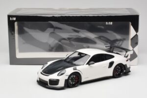 Porsche 911 991.2 GT2 RS Baltas Minichamps 1:18 155068301 Metalas - nuotrauka 6 iš 6